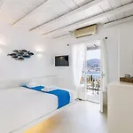 Evlalia & アパートホテル 4*