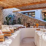 アパートホテル Evlalia & スコペロス