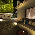 Evlalia & アパートホテル