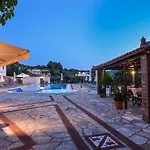 Apart-hotel Evlalia &