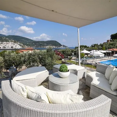 Evlalia & Aparthotel 4*