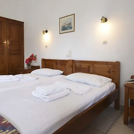 Evlalia & Aparthotel