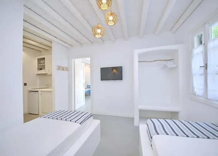 Evlalia & Città di Skopelos