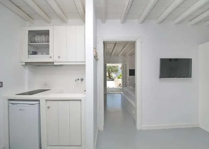 Evlalia & Città di Skopelos