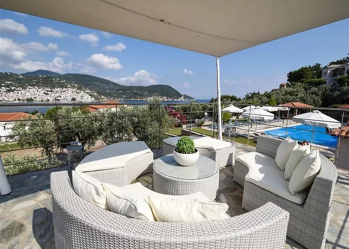 Evlalia & Aparthotel 4*