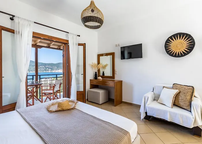 Evlalia & Aparthotel 4*