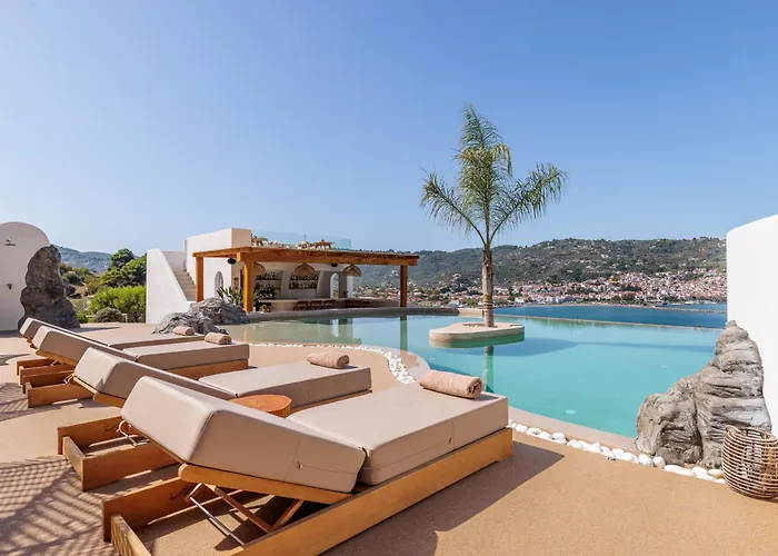 Evlalia Studios&villas 4*