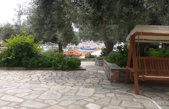 Evlalia & Aparthotel